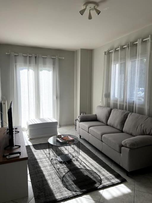 Letty'S Cozy Flat Apartment Peraía Kültér fotó